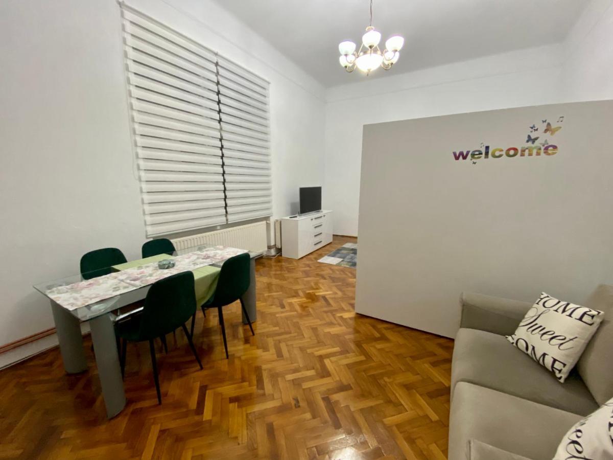 Apartament super central cu parcare privata Apartment Arad Exterior foto